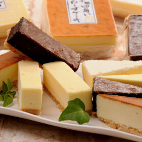 北海道 十勝四角いチーズケーキ＆ガトーショコラ 140g×4　送料無料
